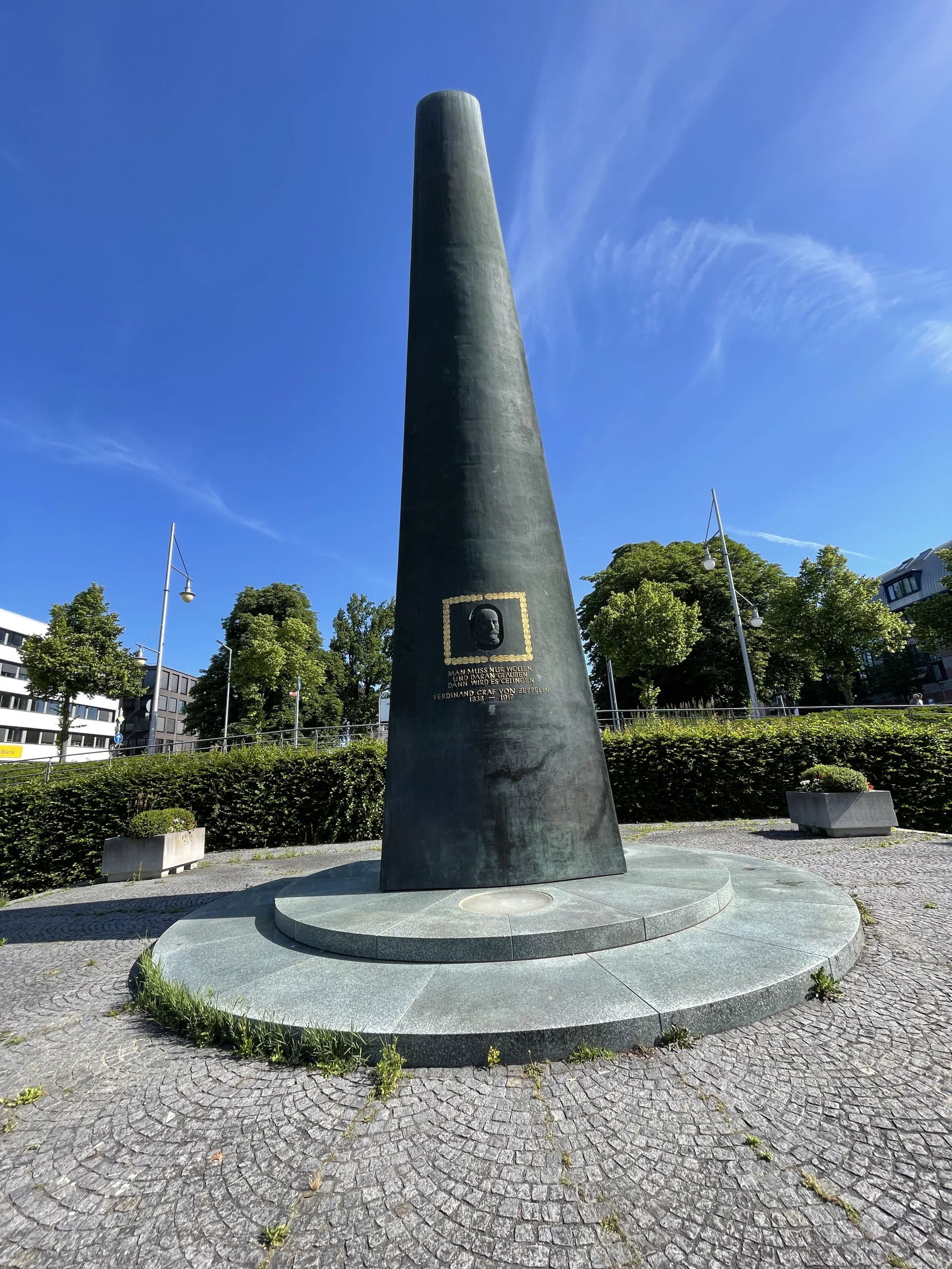 1744618037726.webp
