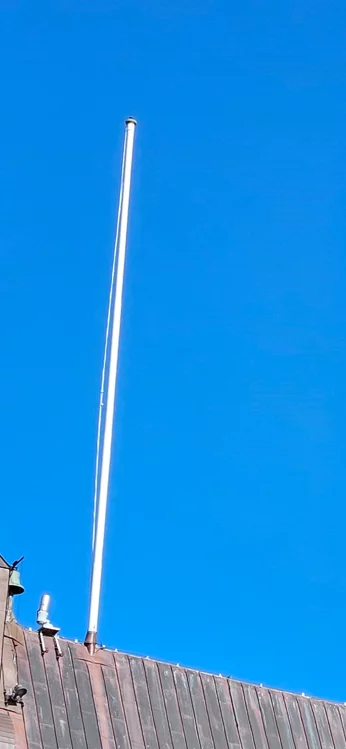 1758912557072.webp