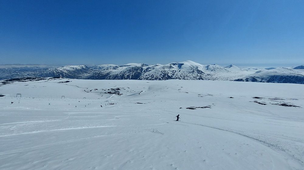 galdhöpiggen 20 maj 2023.jpg