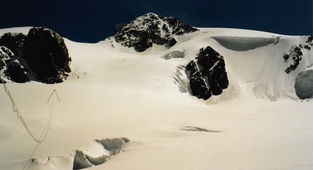 Scan65_.JPG