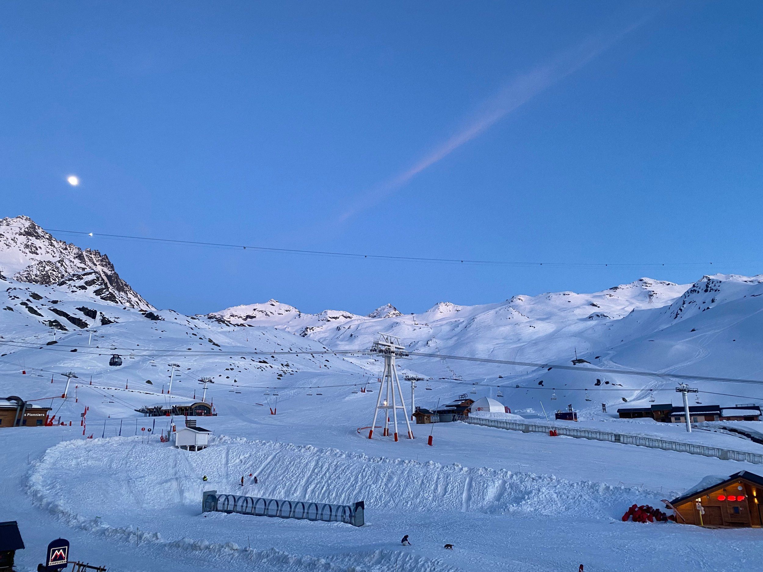 Val_Thorens_early_evening.jpeg