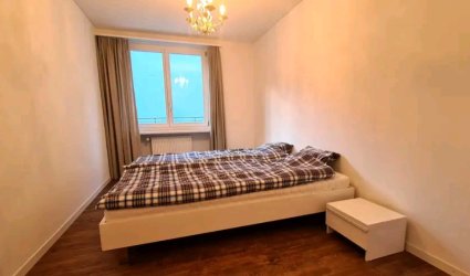 Screenshot_20231008_082824_Airbnb.jpg