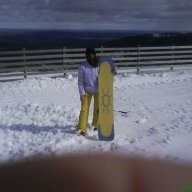 FemaleSnowboardRiders50