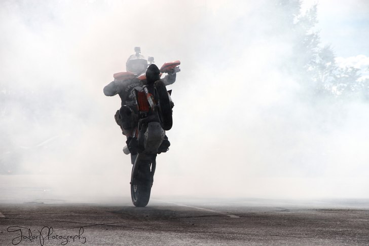 Wheelie braaaap. Photo: Robin Todor. Rider: Robin Brun.