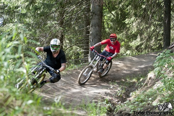 Double up. Photo: Robin Todor. Rider: Kasper fjellner och Tobben johansson.