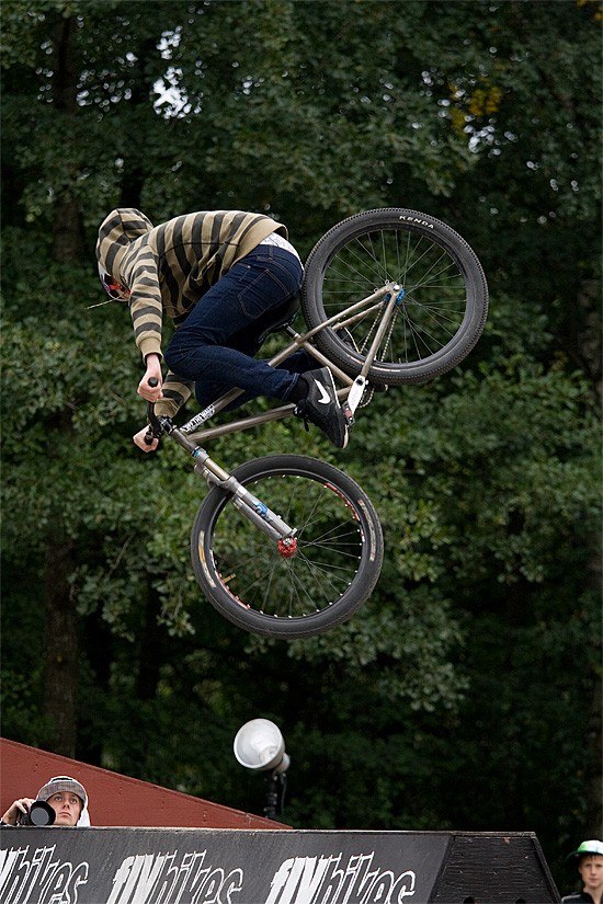 360 spine. Photo: Kennet. Rider: Emil Thelander.