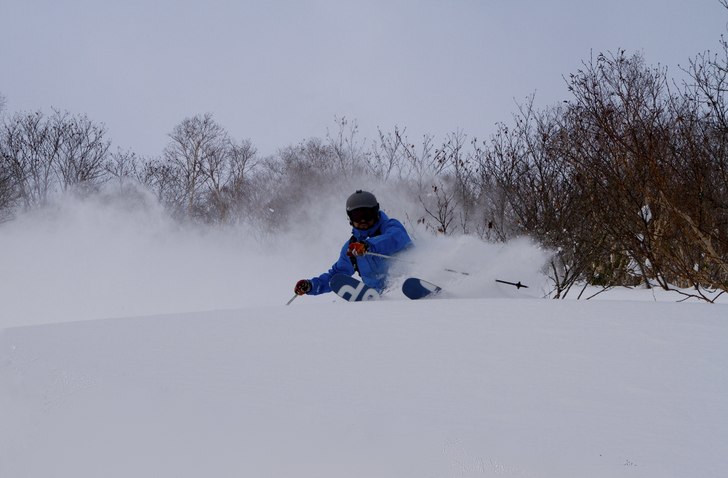 Idag snöade ingenting, men gaterna öppnades. Photo: Jens Westergård. Rider: Svante Björkroth.