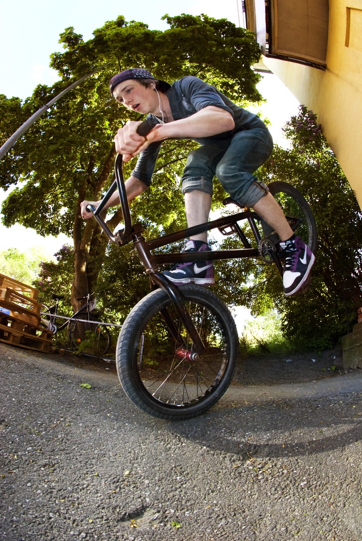 Photo: hugo ljungquist. Rider: teo ljungberg.