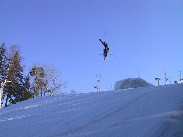 väsjöbacken på vårkanten. Photo: christian. Rider: olof.