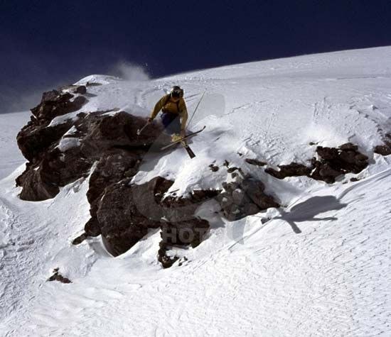 Morning sunshine lights the way. Photo: Yves Garneau. Rider: Jonas Delong.