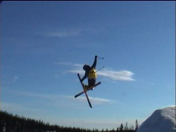 Photo: ebony. Rider: johan olsson.