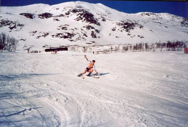 Vårsolen stekte och det var riktigt varmt. Skalkl. Photo: Landberg. Rider: IvanTheMan.