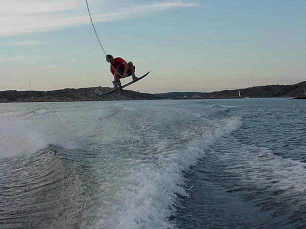 Fet session i skärgården. Photo: Therése Berntsson. Rider: Philip Rafstedt.