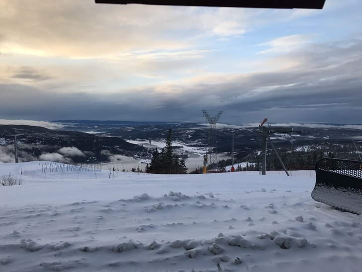 Overskyet, med nysnø og flotte forhold i bakken!
.