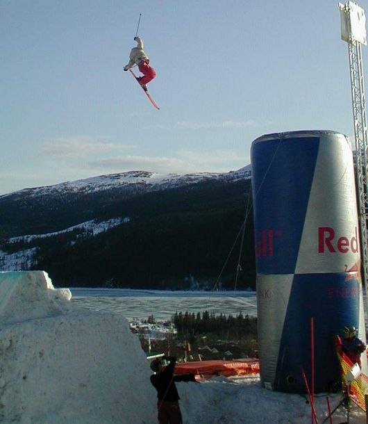 Photo: Emil Håkansson. Rider: Simon Dumont.