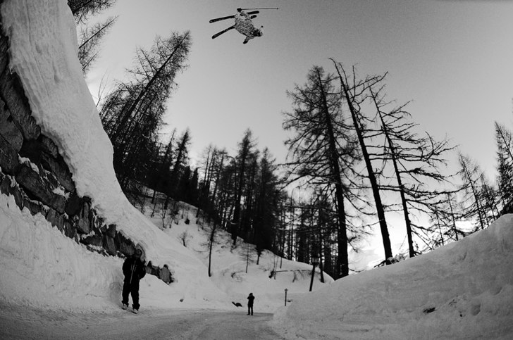 Daniel började dagen med den här utsträckta bak. Photo: Martin Söderqvist. Rider: Daniel Jomansson.