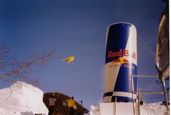 Red bull big air 2002, riktigt fint väder och sju. Photo: Patrik Durfors. Rider: Steele Spence.