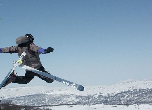 Lite trevlig åkning vart det påsken 03. Photo: Rune Bylund. Rider: Andreas Bylund.