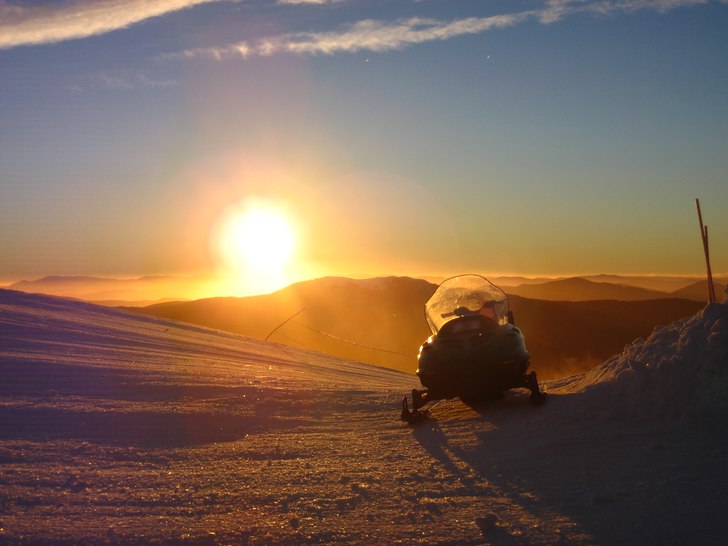 Sunrise at Summit. Photo: Linnea Lindborg.