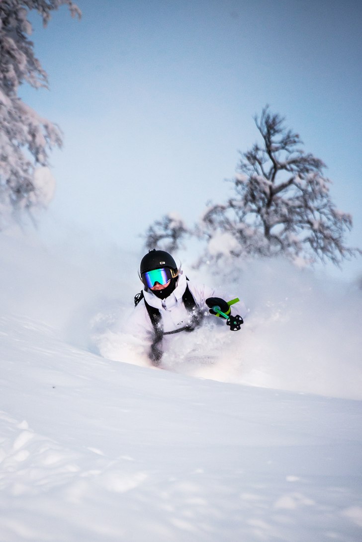 Another local, Emma Steneberg diving deep #KIPOW.. Photo: Evelina Rönnbäck.
