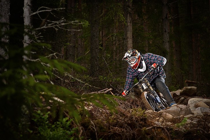 Fick låna Thomas Lundmans blixtar.

http://www.. Photo: Emrik Jansson. Rider: Philip Lundman.