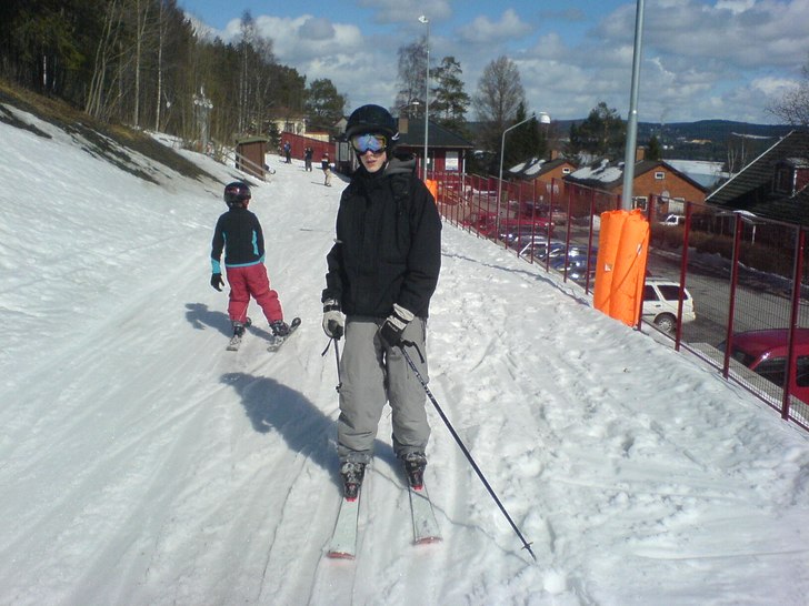 Gurra på väg till liften ;P . Photo: Robin Granli. Rider: Gustav Landin.
