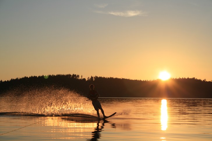 sommar :D. Photo: Ida. Rider: Adam Risberg.