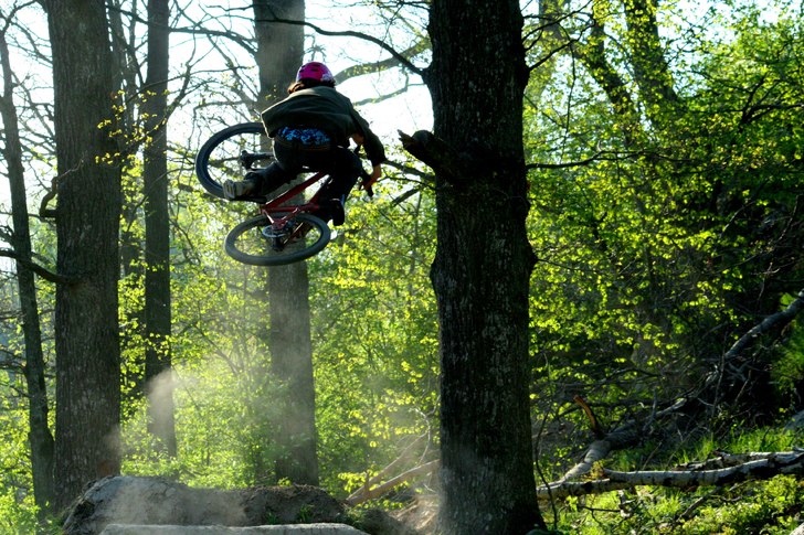 ...en fet table av the man himself...Oski. Photo: Benjamin Johansson. Rider: Oskar Petersen.