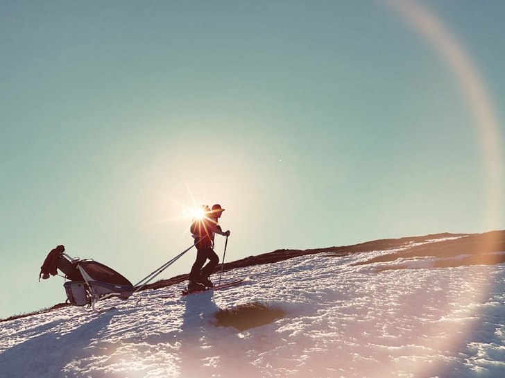 Vårtopptur I solen med familjens nyaste medlem i .