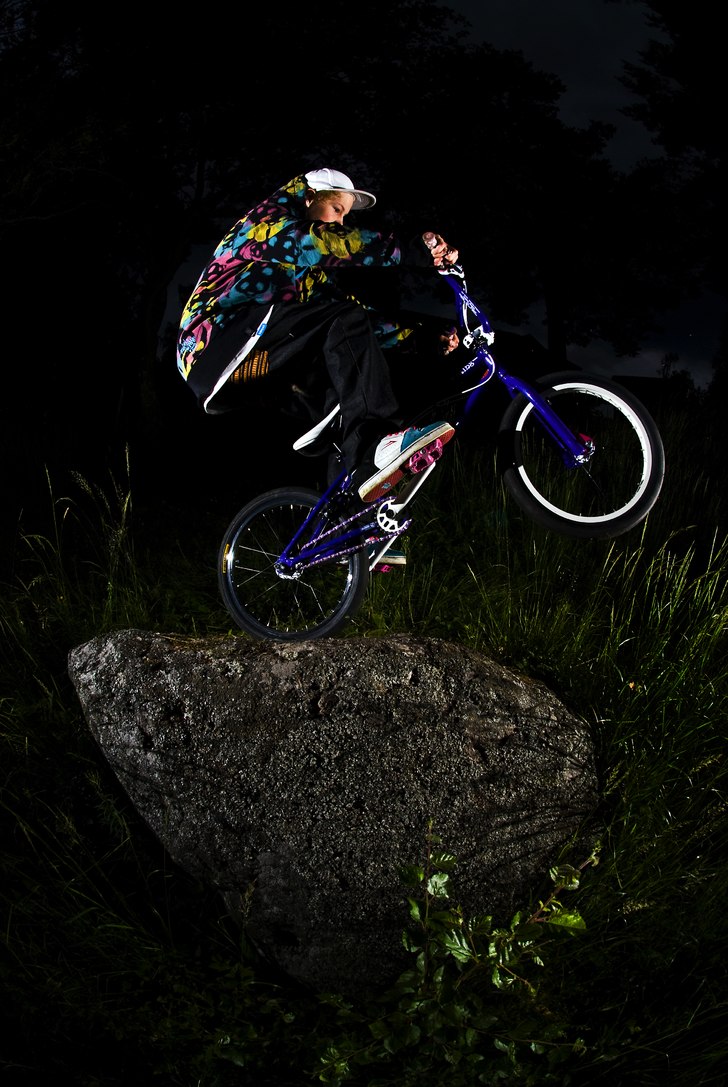 Tail Tap på en steN. Photo: Magnus Karlsson. Rider: Emil Jonsson.