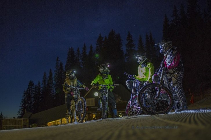 Photo: Alexander Ryden. Rider: Lina Hansson, Märta Olson, David Sandberg, Nicklas Bredberg.