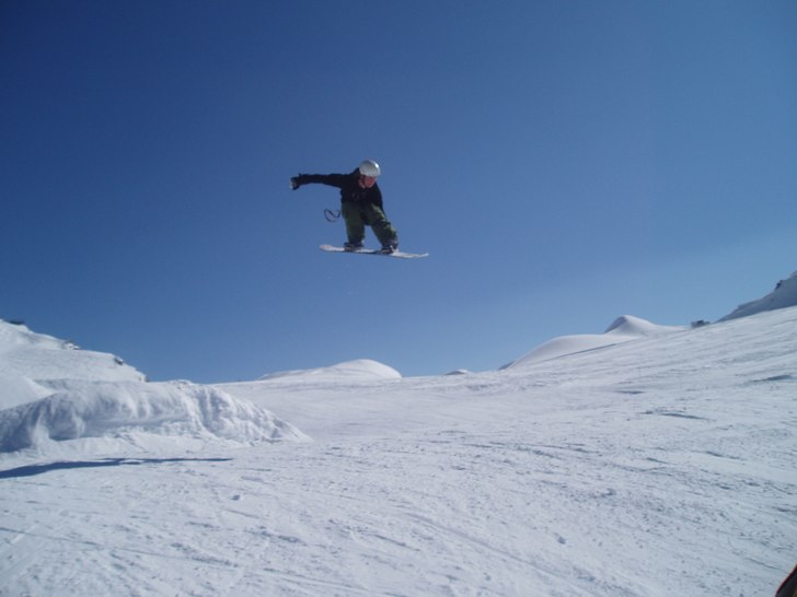 Photo: Bo Uno Engström. Rider: Felix Engström.