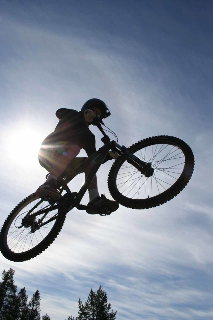 Photo: Oscar Sundén. Rider: Tobias Lundholm.