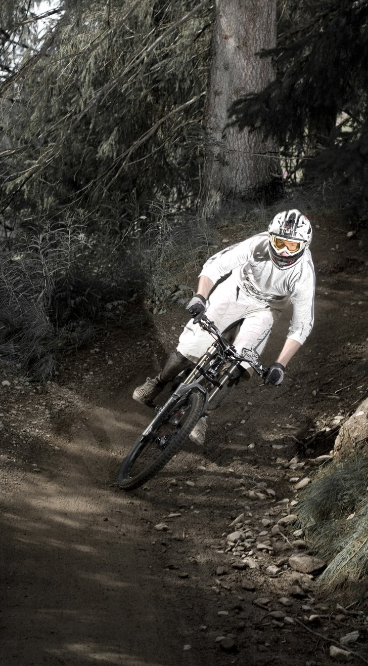 Någon köttar.. Photo: Simon Berggren. Rider: ????.
