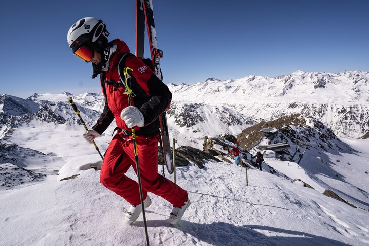 Toppen av Wurmkogel 3082 meter, i bakgrunden syns . Photo: Johan Åkesson/Freeride.se .