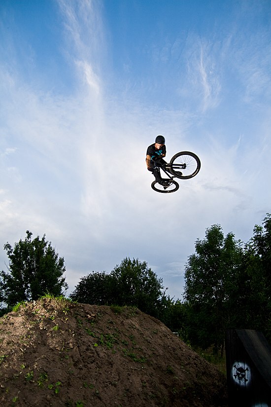 Dirt King 09. Photo: Kenneth Einars. Rider: John Löwenadler.