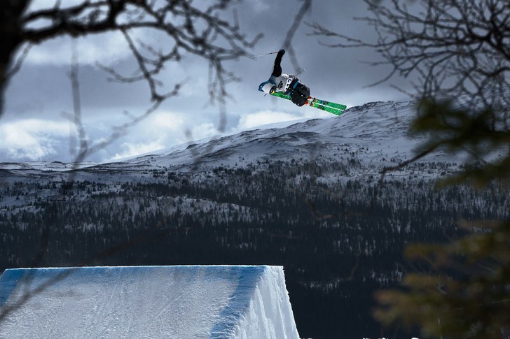 Vegard i andra svarta under SST. Photo: Niclas Magnusson. Rider: Vegard Hokstad.