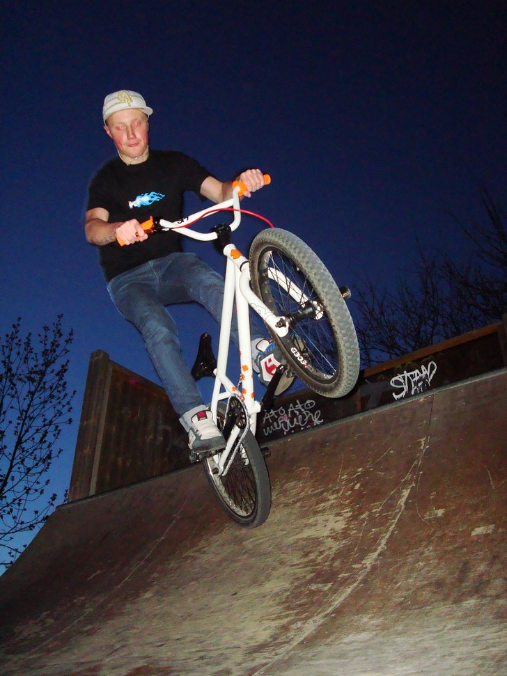 Lekte i rampen. Photo: Patrik Fernström. Rider: Mikael Häll.