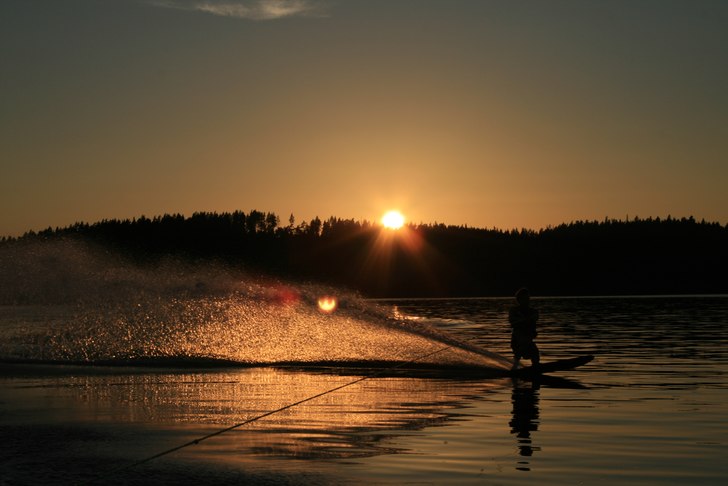 Finns det något bättre än när man glider fram . Photo: Ida... Rider: Adam Risberg.