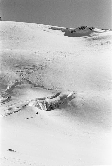 Bild tagen i Chamonix på le tour glaciären.
Åk. Photo: Rikard Lindby. Rider: Oskar Lindby.