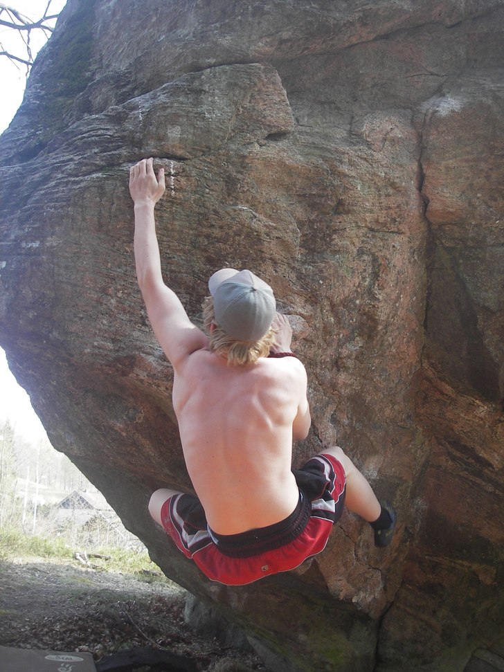 Sådär ser Elaka trummor (6b) ut när man bara ha. Photo: Robert Jarlenäs. Rider: Frans Karlsson.