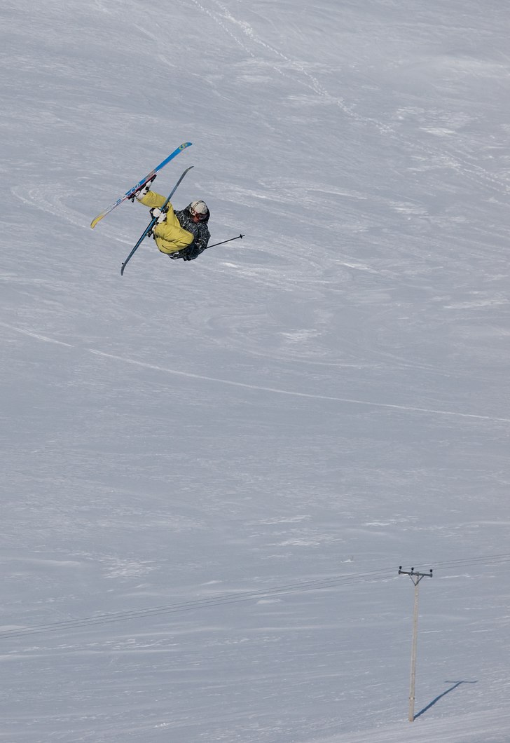 Photo: Jonathan Selinder. Rider: Sammy Carlsson.