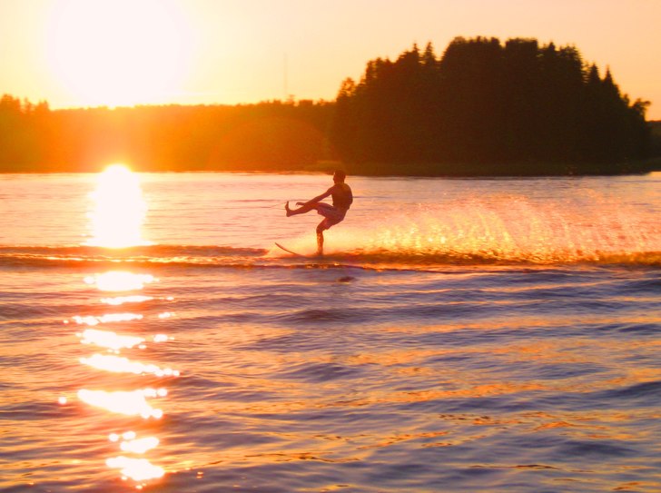 Glidarn ;). Photo: Viktor Frisk. Rider: Jesper Westlin.