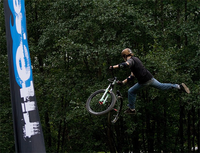 Skogås Bikefight. Photo: Kenneth Einars. Rider: Alexander Bäckvall.