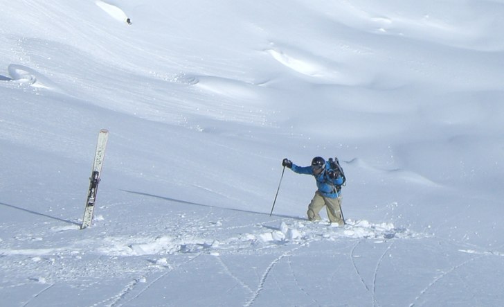 Mitt bland alla dessa sköna åkbilder skadar det . Photo: Jonas Åkerlind. Rider: Anders Lindgren.