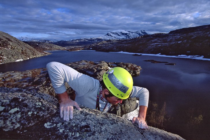 Klockan 23.00 efter arbetet.... Photo: Sven Grauman. Rider: Olof.