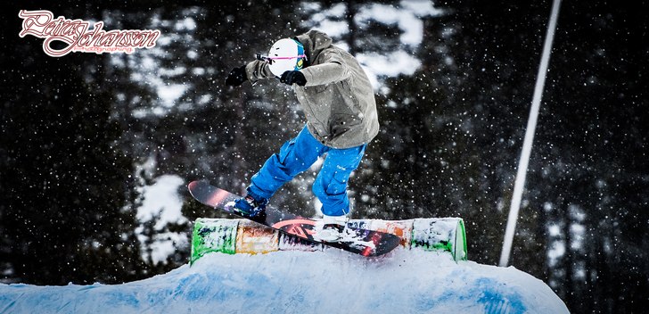 Första gången med snowboard/skidor framför lins. Photo: Petra Eleonor Johnsson. Rider: Nils Petersen.