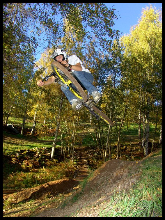Laddar i cornern. Photo: Mattias Klockar. Rider: Anders Solin (jag).
