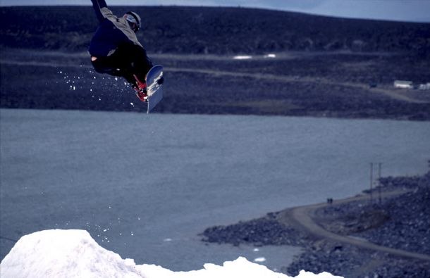 Photo: staffan axelsson. Rider: björn hallberg.