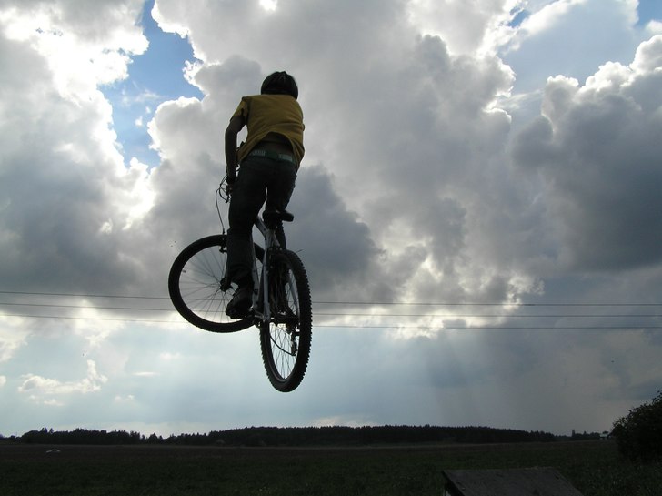 Photo: Oskar Larsson. Rider: Emil Larsson.
